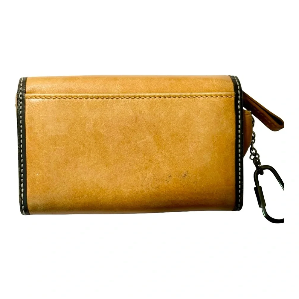 Coach Leatherwear 1941 Compact Wallet with Keychain - Picture 2 of 8